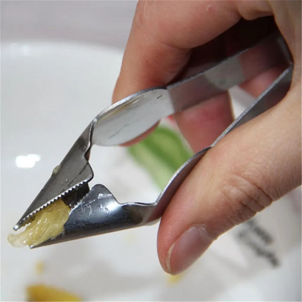 Stainless Steel Strawberry Huller Fruit Peeler Pineapple Corer Slicer Cutter - Image 6